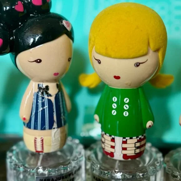 Harajuku Lovers Collectible 3 Perfume Bottles Empty in great condition - Picture 4 of 16